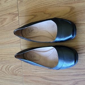 Life stride shoes size 11M color black